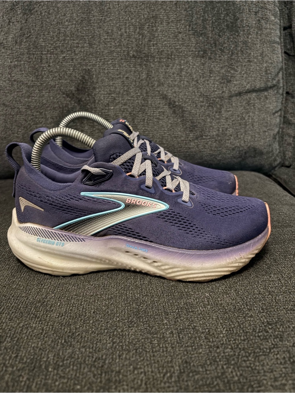 Brooks Glycerin GTS 22 Womens Size 8 Purple Athletic Running Shoes Sneakers